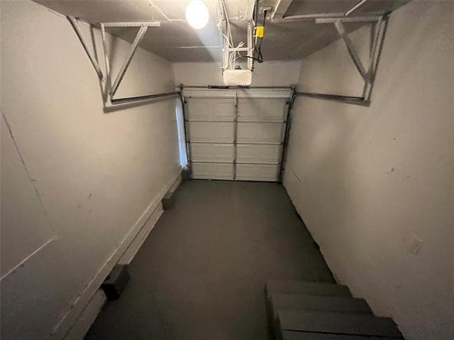 Building Photo - 4942 Garland Ave