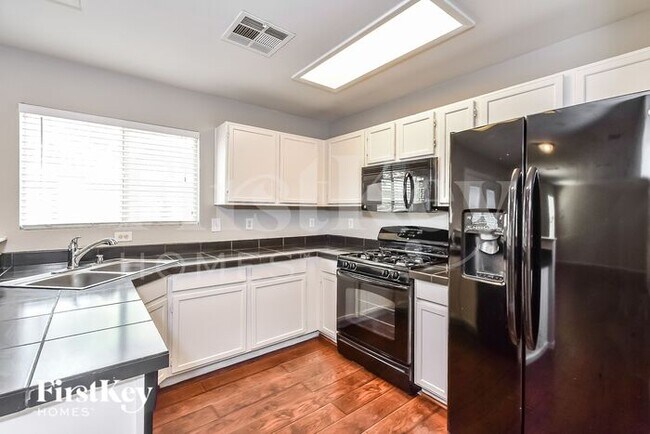 Building Photo - 7233 Scenic Desert Ct