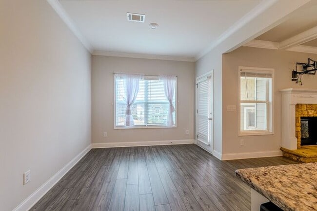 Building Photo - 1670 Branthaven Ln