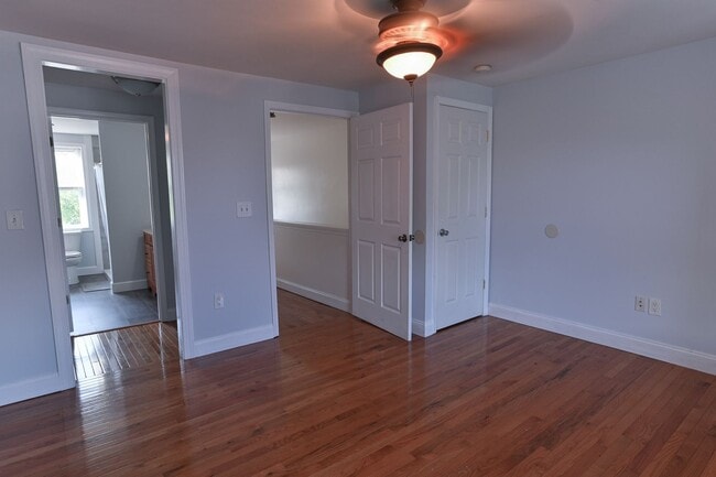 Building Photo - Spacious 3 Bedroom on Harris