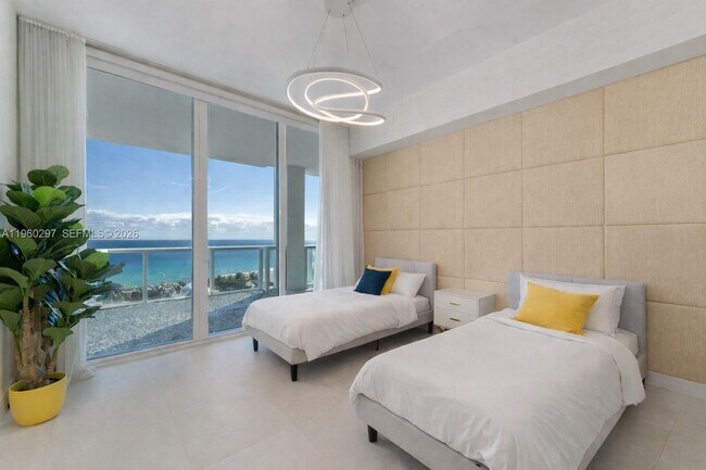 Building Photo - 50 South Pointe Dr