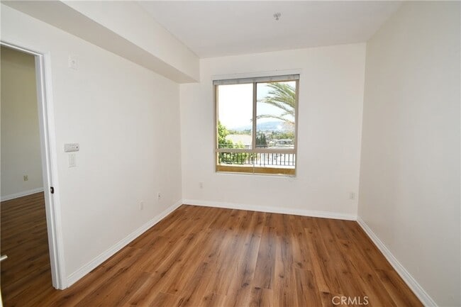 Building Photo - 2742 Cabrillo Ave