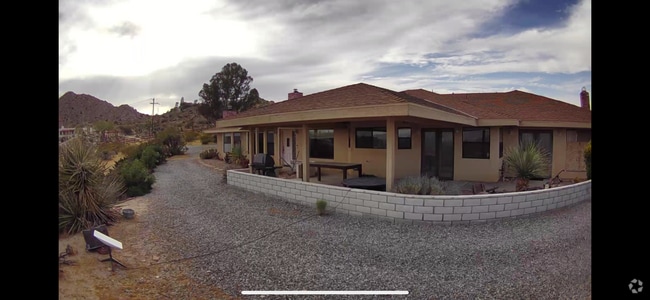 Building Photo - 57791 Bandera Rd
