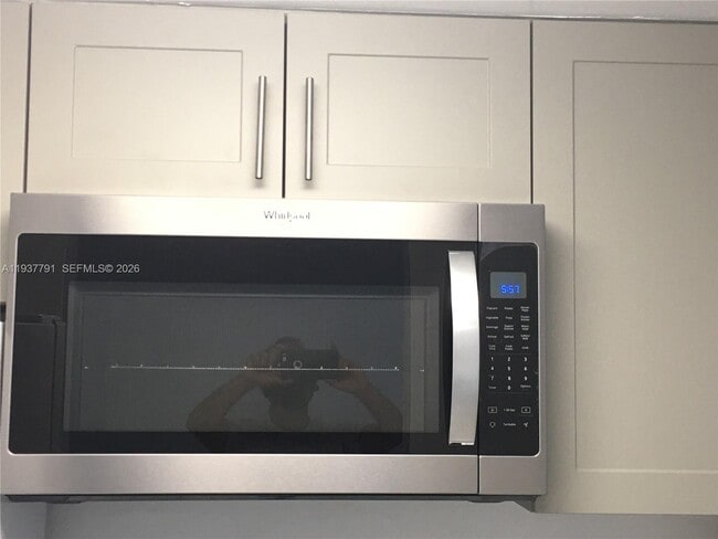 Building Photo - 2454 NW 52nd Ave