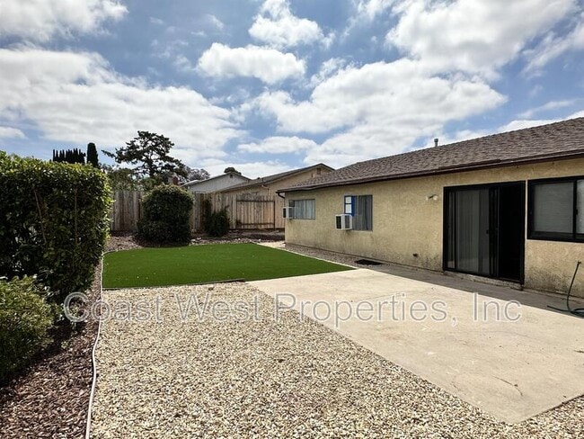 Building Photo - 6570 Oakridge Rd