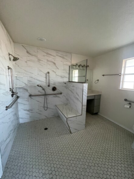 Building Photo - 3656 FM 2657