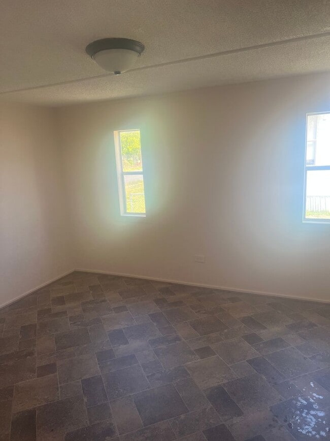 Building Photo - 2BR 1 BA Mobile Home Mary Esther $1100 m/o