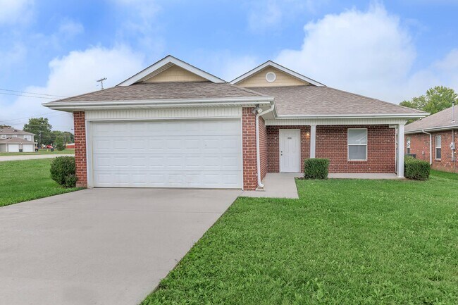 Building Photo - Clarktown Landing