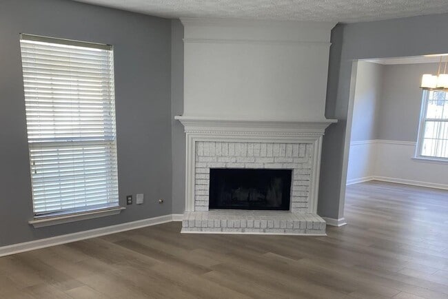 Building Photo - 2860 Golden Club Bend