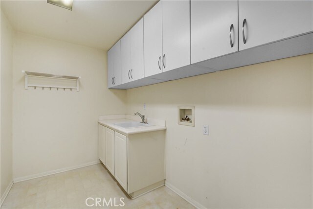 Building Photo - 6352 Lotus St