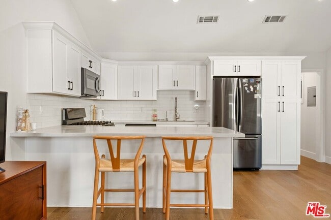 Building Photo - 11642 Acama St