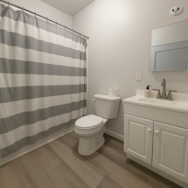 Building Photo - 512 Monastery Pl