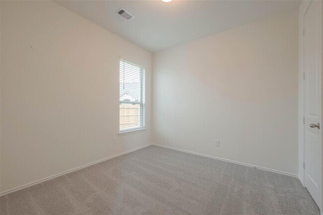 Building Photo - 1343 Vinter Mdws Ln