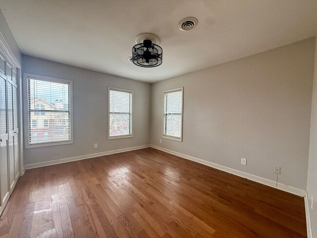Building Photo - Quaint East Nashville Townhome