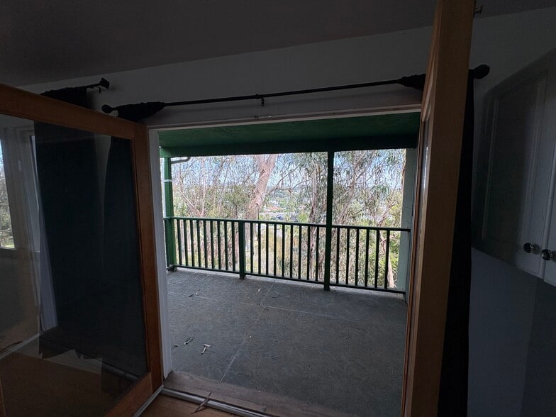 Balcony - 1400 San Remo Dr
