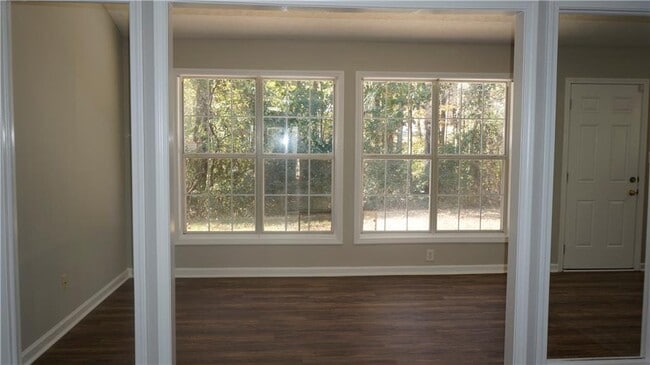 Building Photo - 3260 Ennfield Ln NW