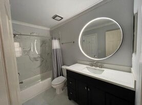 Building Photo - 289 Preswicke Ml