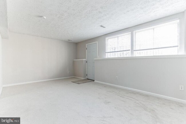 Building Photo - 304 Barksdale Pl