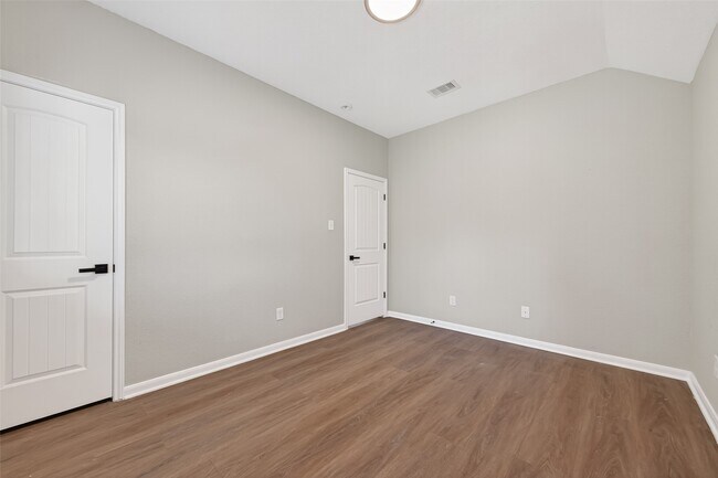 Building Photo - 14722 Palladio Dr