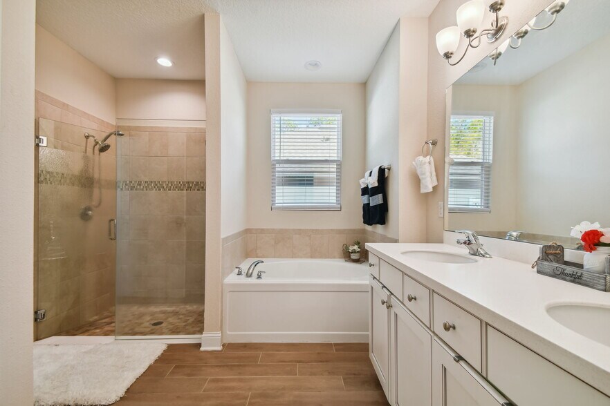 Building Photo - 629 Melrose Abbey Ln