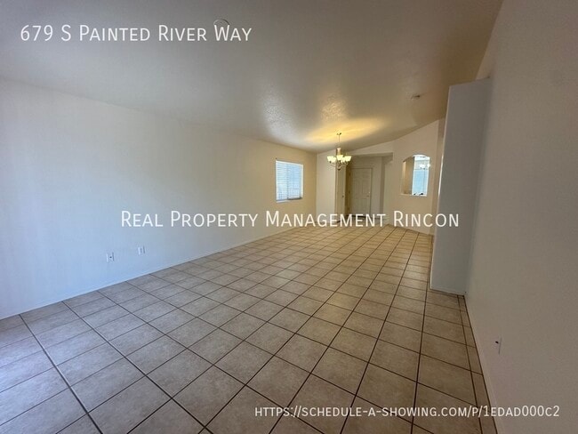 Building Photo - 679 S Painted River Way