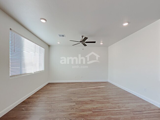 Building Photo - 723 Terrain Star Ave