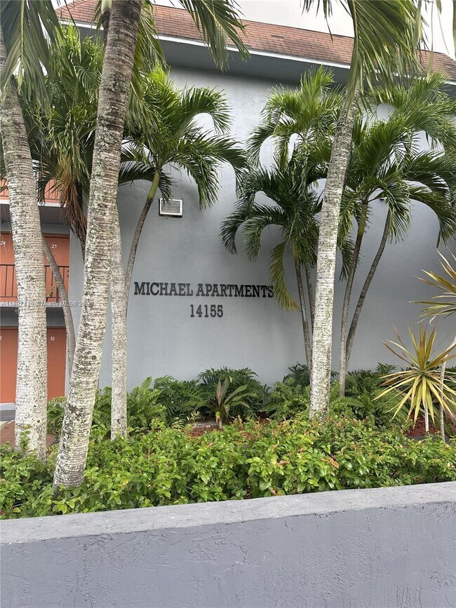 Building Photo - 14155 W Dixie Hwy