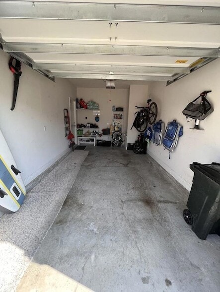 Building Photo - 25 Crossing Ln