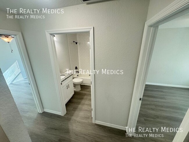 Building Photo - 8145 Cozumel Ln