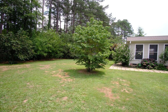 Building Photo - 1978 Penrose Dr