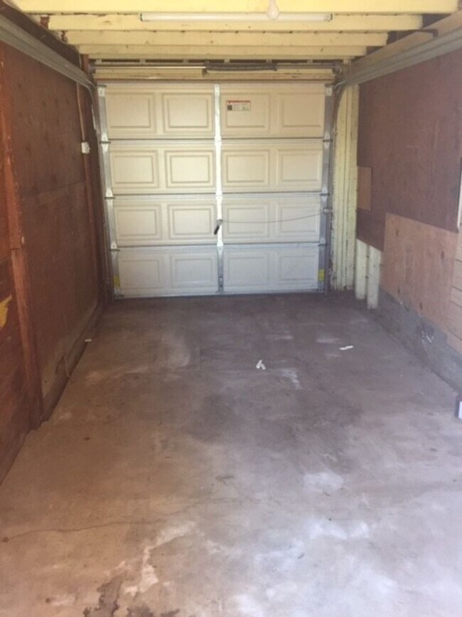 Building Photo - 4857-59 35th St