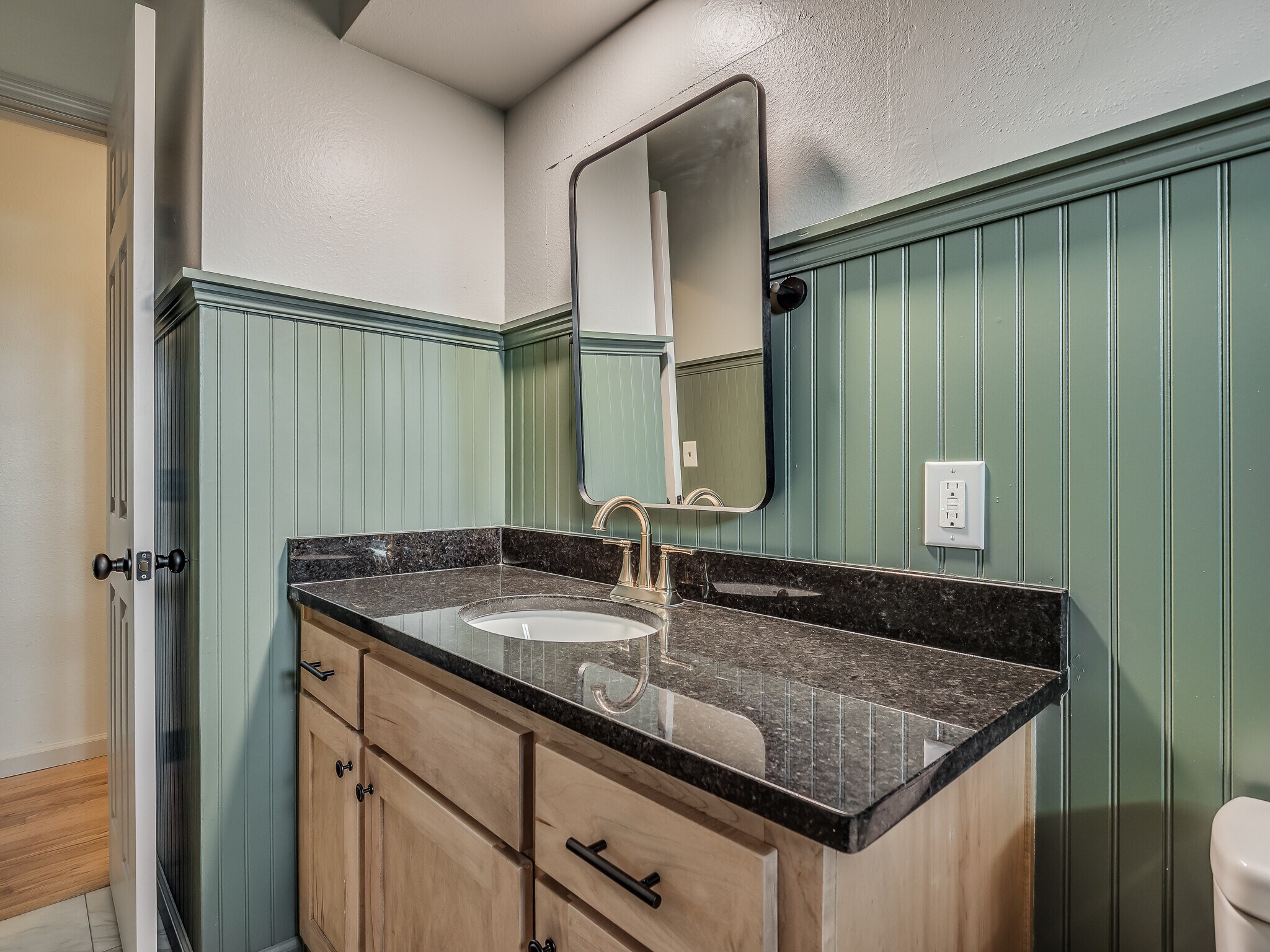 Building Photo - 1190 Tim Holt Dr