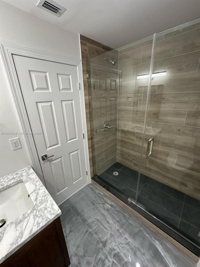 Building Photo - 2110 NW 91st Terrace