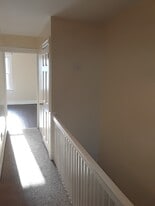 Building Photo - 34 Meyers Ct