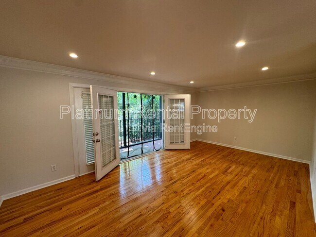 Building Photo - 311 Peachtree Hills Ave NE