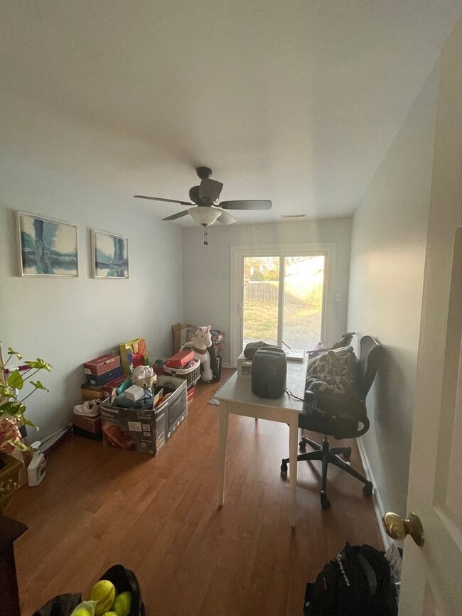 Building Photo - Green Run