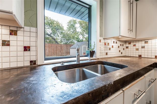 Building Photo - 7111 Wild Valley Dr