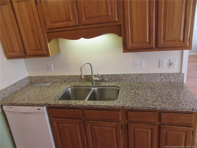 Building Photo - 6208 Dunbane Ct