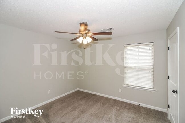 Building Photo - 4785 Buttermilk Dr