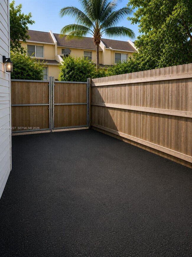 Building Photo - 1368 Seaview