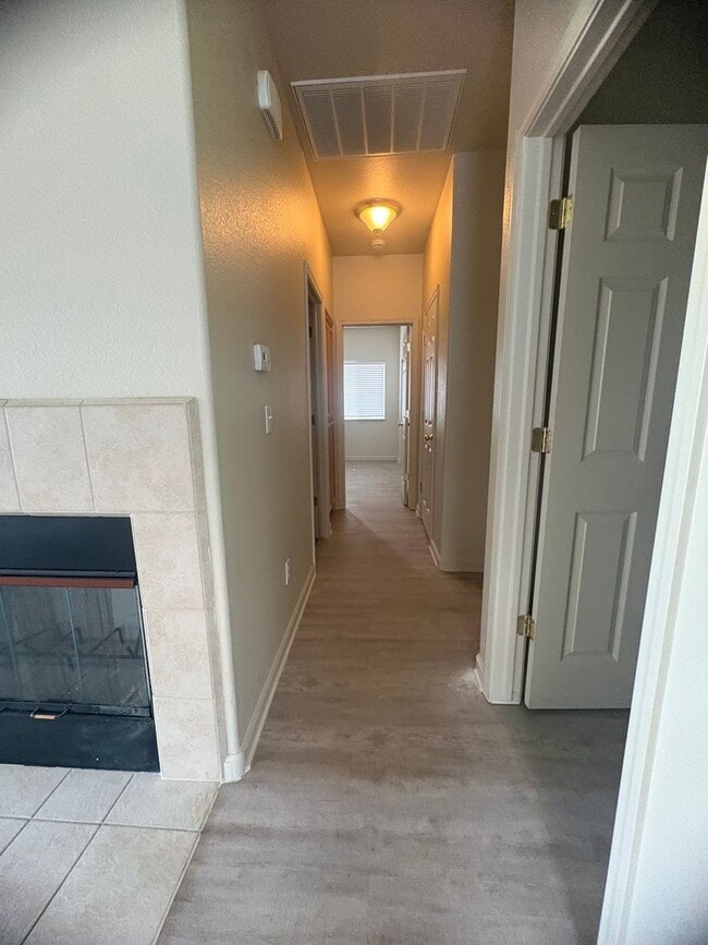 Building Photo - Nice 3-Bedroom House