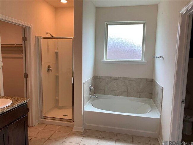 Building Photo - 17609 Eagles Perch Dr