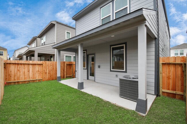 Building Photo - 8408 Rising Stream Dr