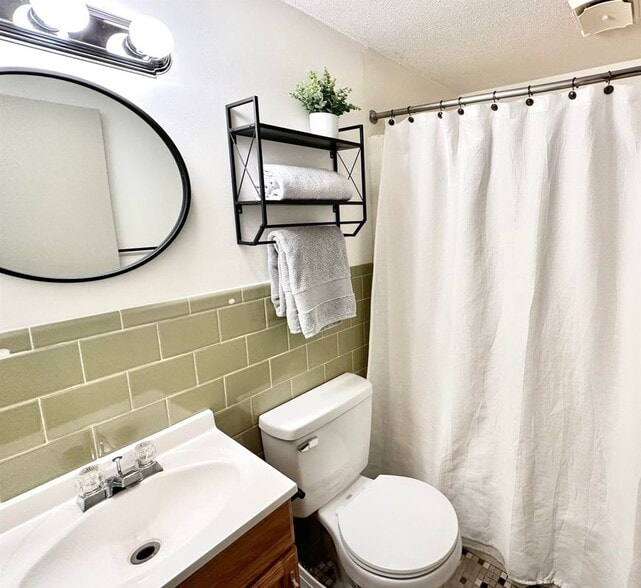 Building Photo - 22-Orris-F-1 Orris Rd