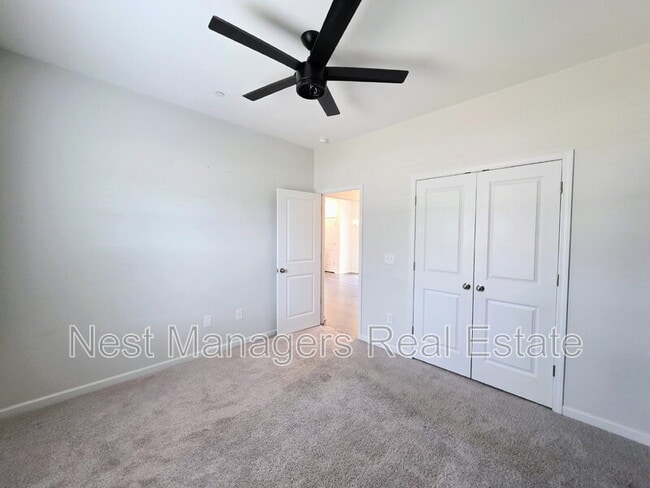 Building Photo - 245 Southern Pl