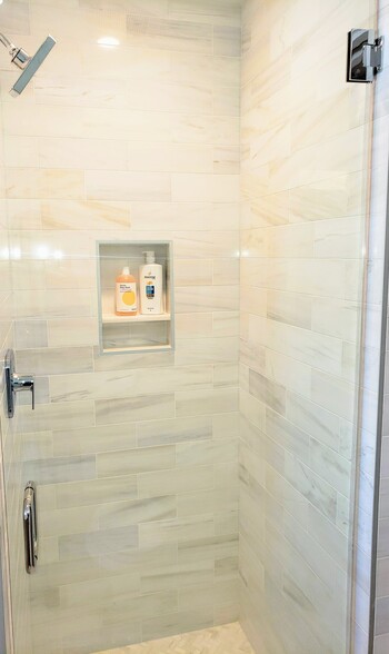 Bathroom 1 - 511 E Balboa Blvd