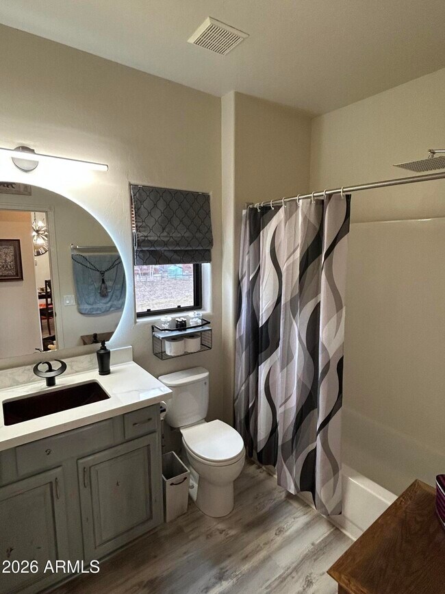 Building Photo - 2399 Quarter Horse Trl