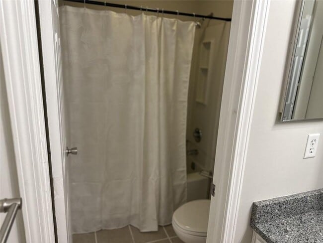 Building Photo - 1705 Wingate Way