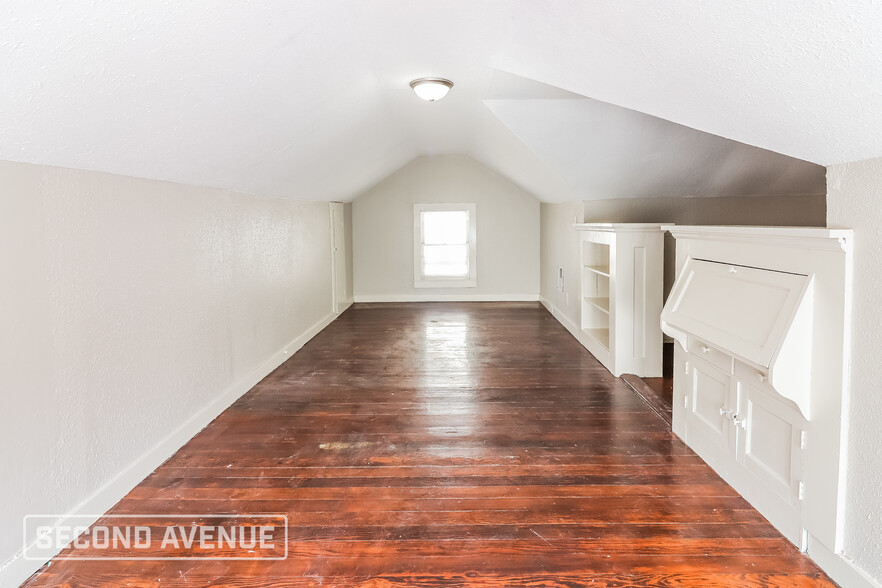 Building Photo - 4017 S Benton Ave