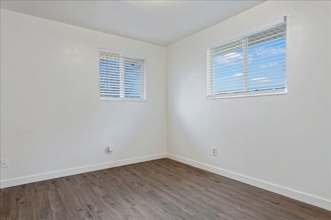 Building Photo - 1407 Ellis Ave